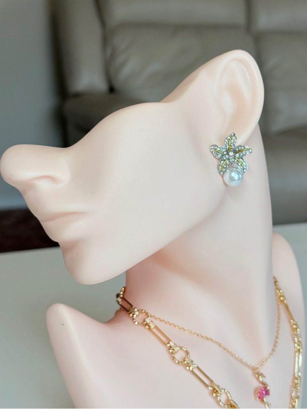 Pearl & Crystal Flower Earrings - Picture 3 of 11